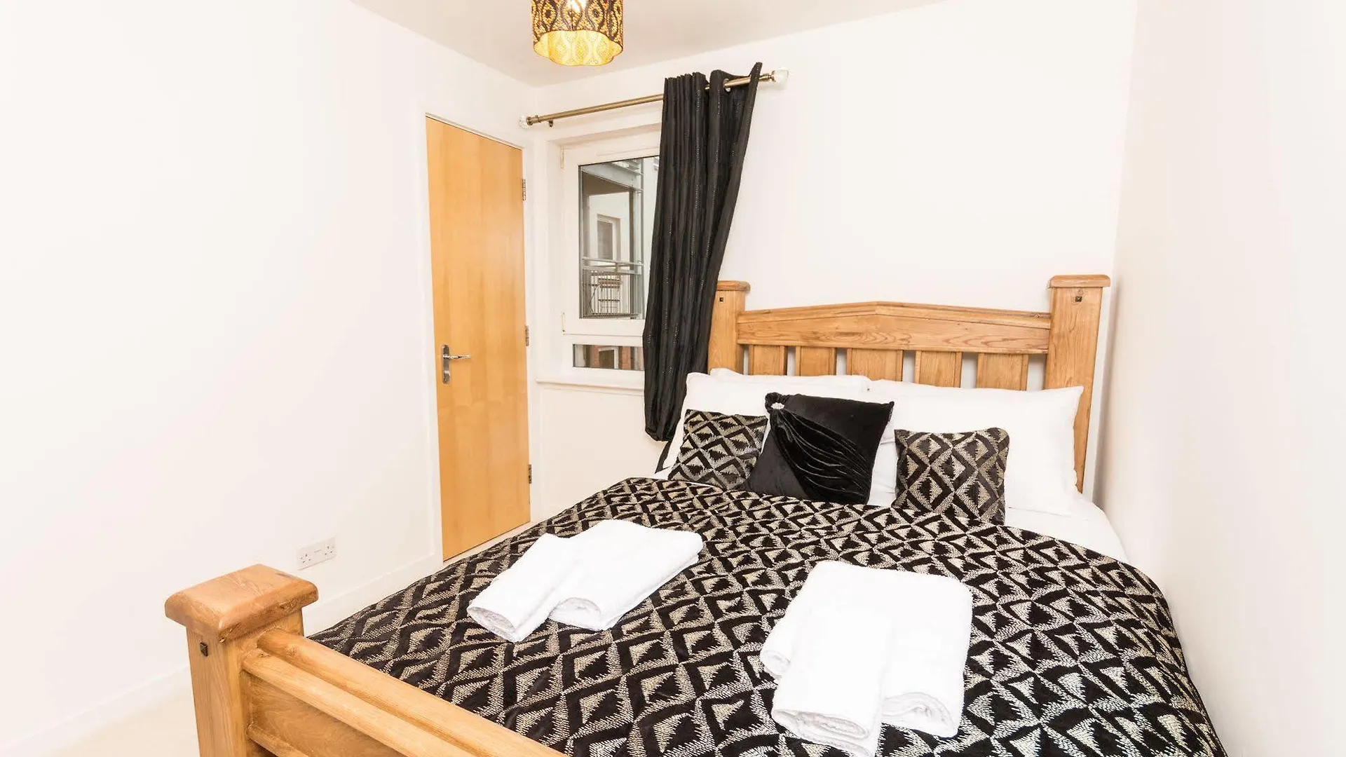 Holistic Condos Apartments - Albion Gardens Edinburgh