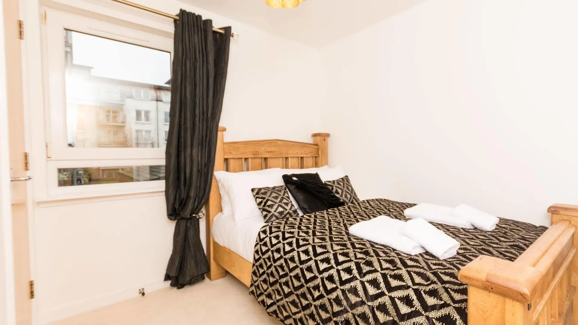 Holistic Condos Apartments - Albion Gardens Edinburgh